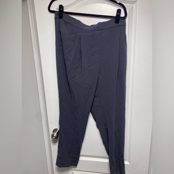 le chateau Pants - Xl stretchy flexible dress pants